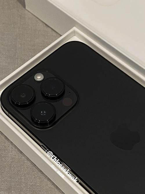旗舰对决:三星 S23 Ultra 与 iPhone 14 Pro Max,谁能坐稳机皇宝座 旗舰对决:三星 S23 Ultra 与 iPhone 14 Pro Max,谁能坐稳机皇宝座