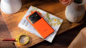 vivo X80 Pro 实测：双芯炸场 + 蔡司影像，这才是旗舰该有的样子！